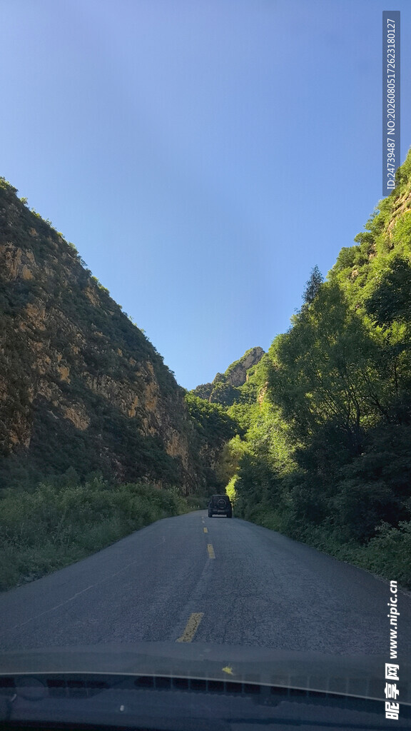 山间公路美景