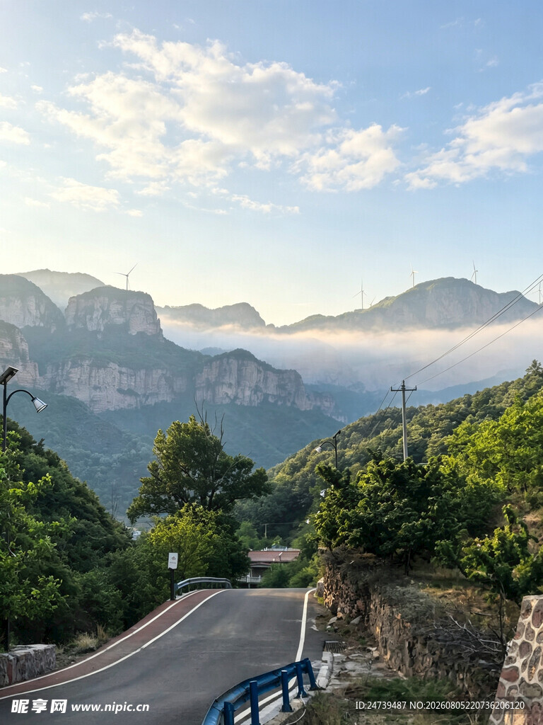 山间公路美景