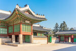 韩国传统宫殿建筑一角