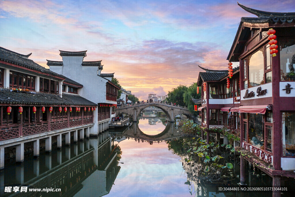 江南水乡古建筑黄昏美景