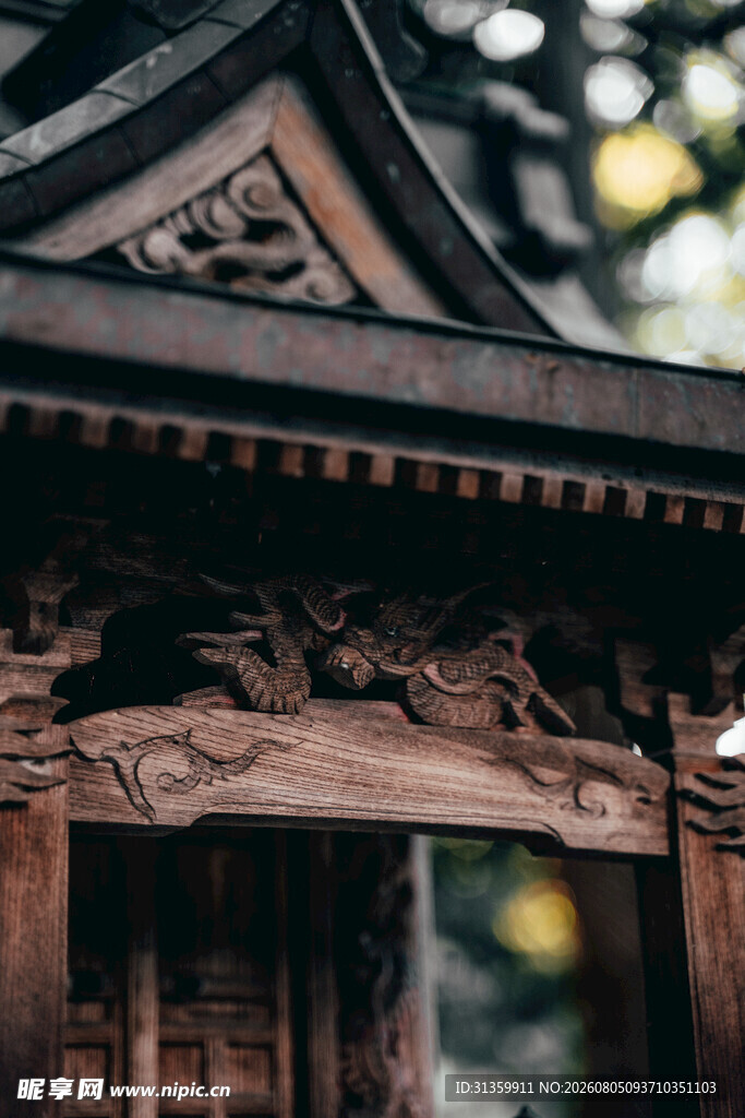 中式古建筑木雕精美细节