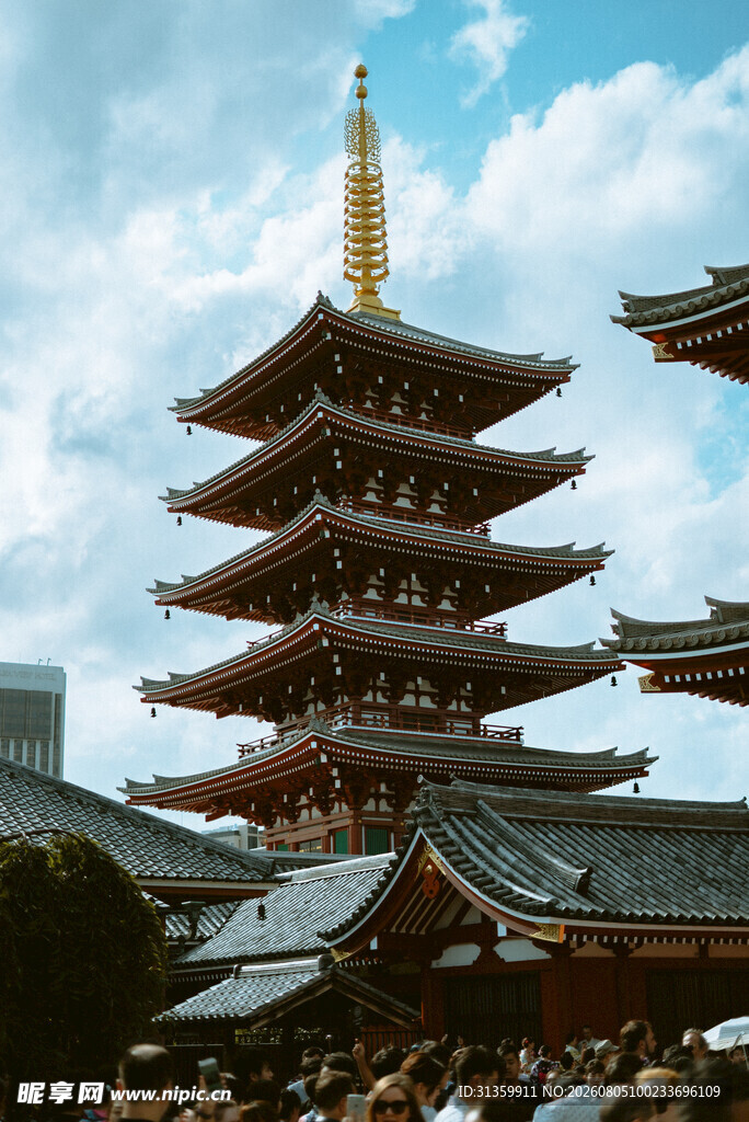 日本传统五重塔建筑景观