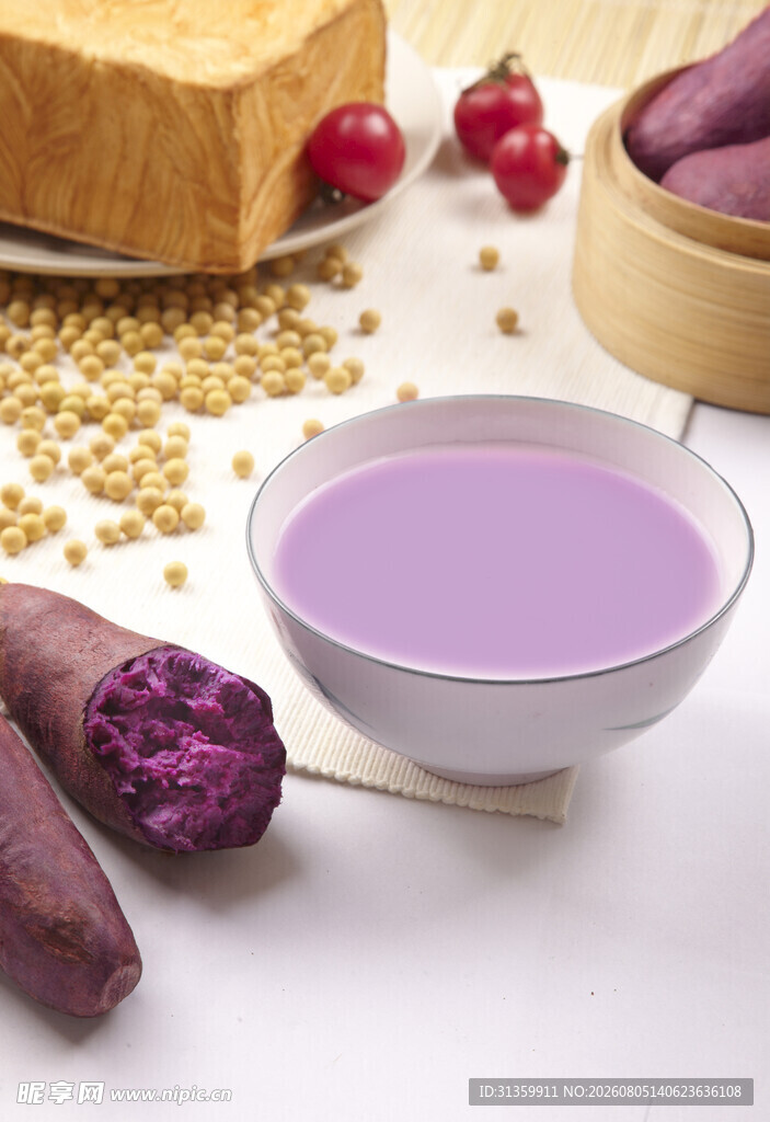 紫薯豆浆与杂粮美食组合