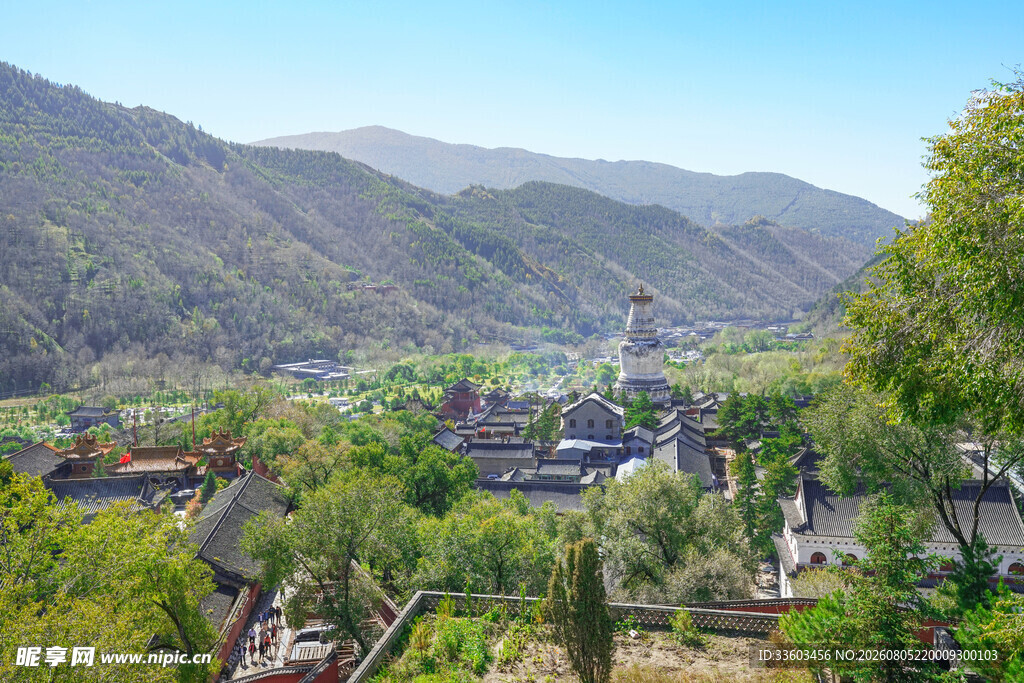山间古村美景