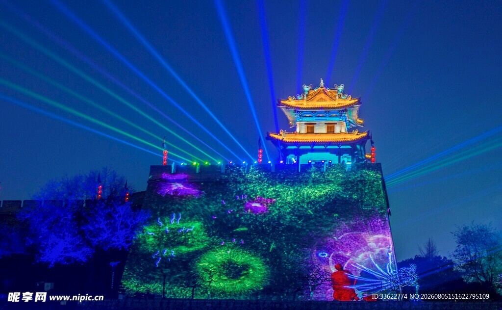 古城墙灯光秀绚丽夜景