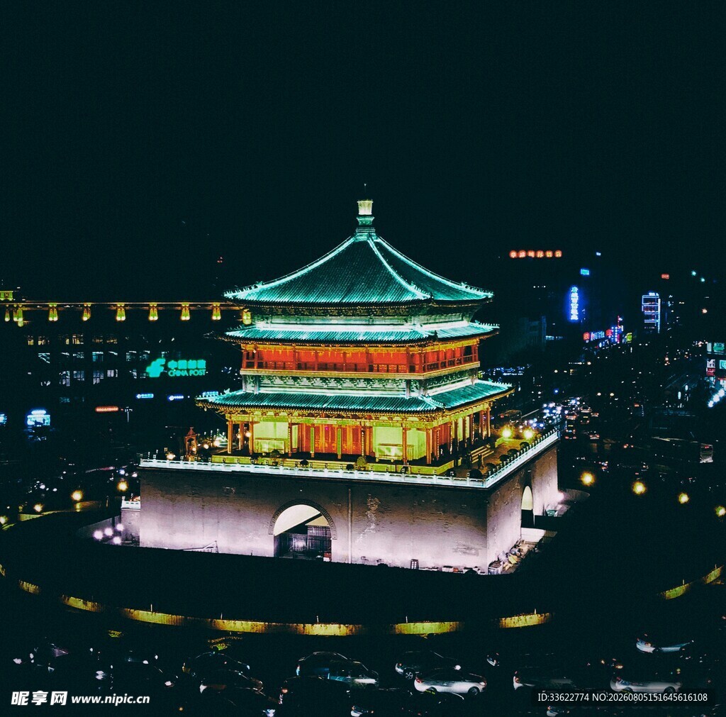 西安钟楼夜景璀璨夺目