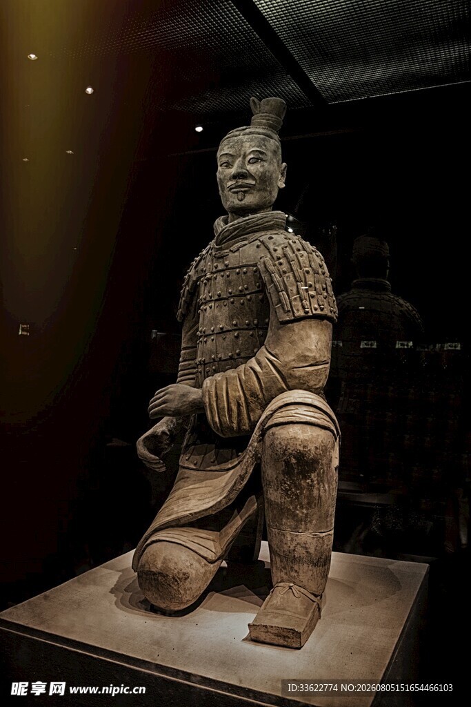 跪射兵马俑雕塑
