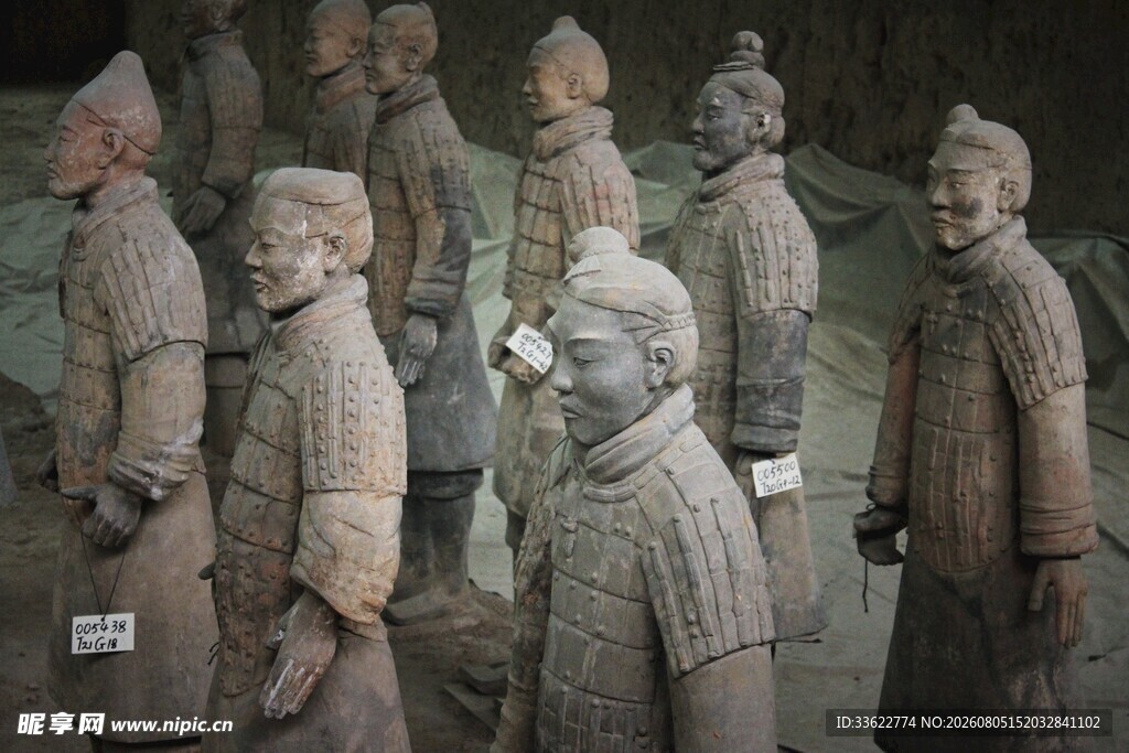兵马俑阵列壮观景象