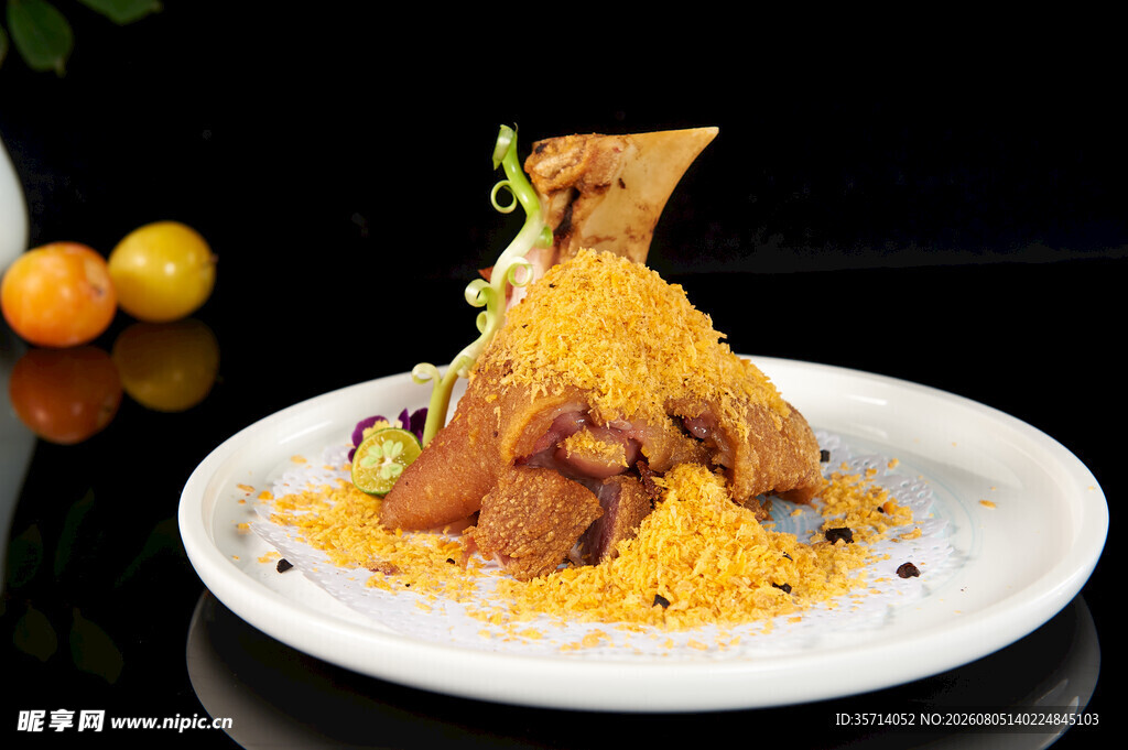 金黄酥脆特色菜肴