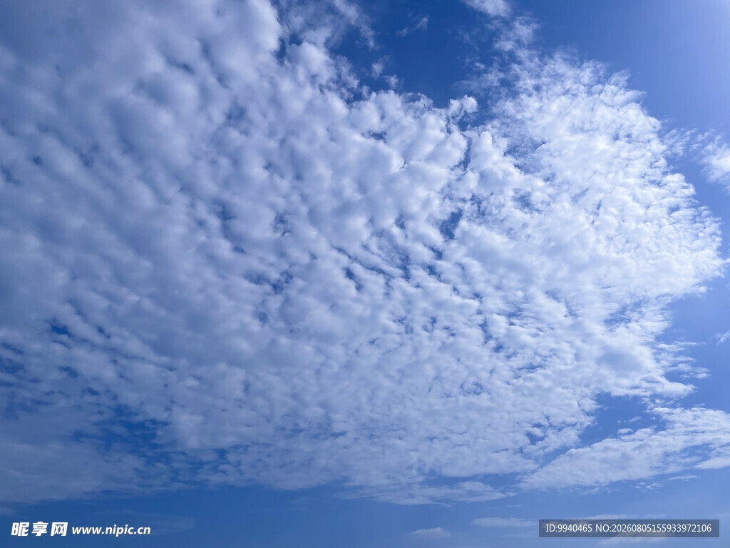 蓝天白云美景