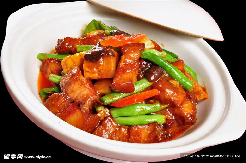 砂锅豆角红烧肉