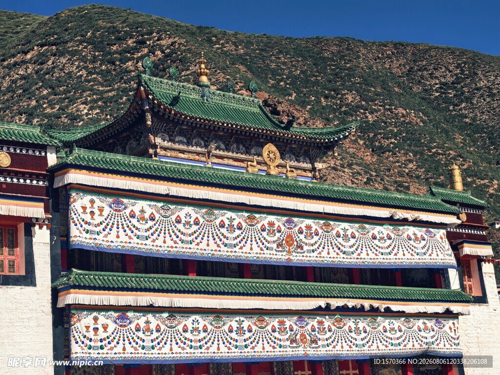 藏式建筑外墙精美装饰