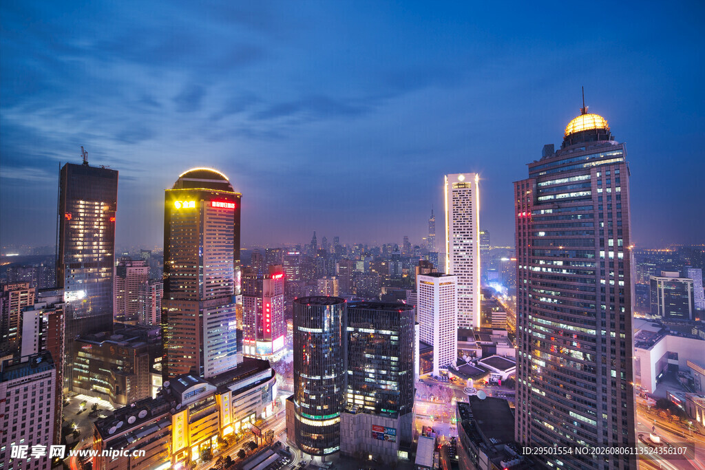 繁华都市夜景俯瞰