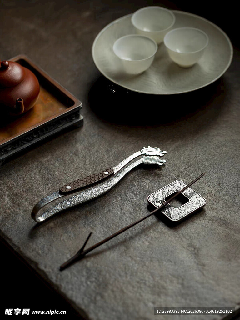 茶具与茶夹