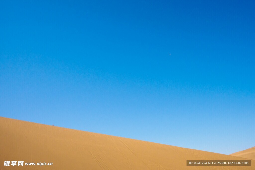 沙漠蓝天美景