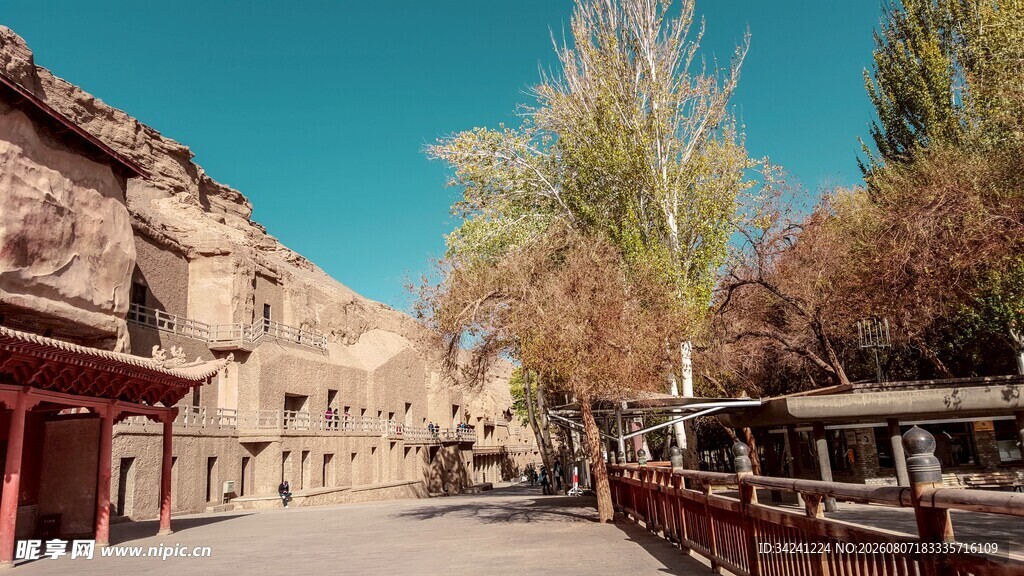 古老街巷中的独特风景