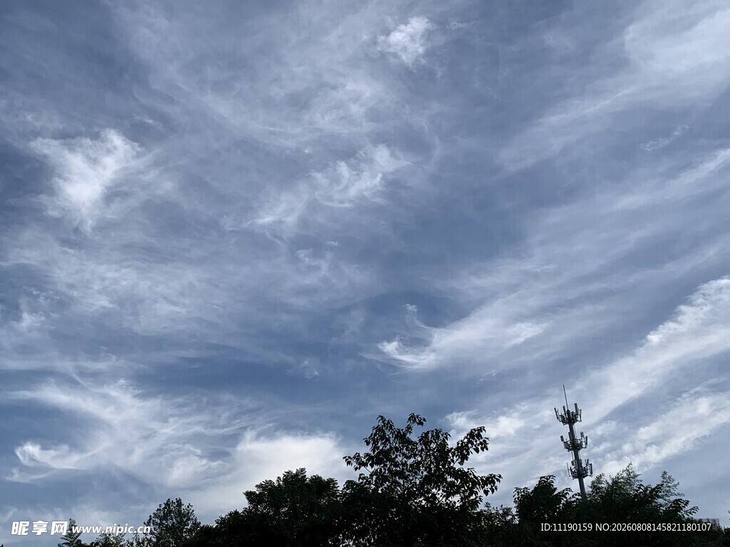 飘渺的云