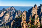 壮丽黄山奇峰景观