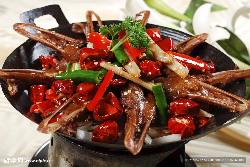 香辣干锅鸭头