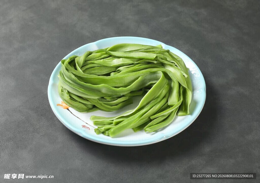 盘中鲜嫩贡菜