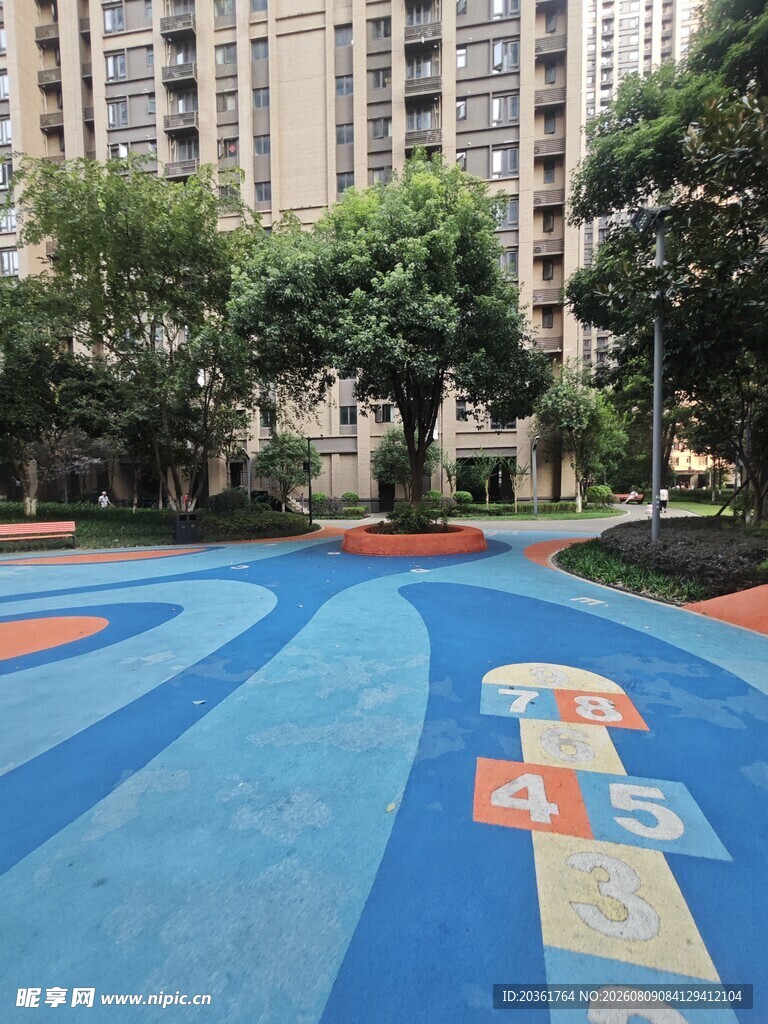 小区彩色塑胶运动场地