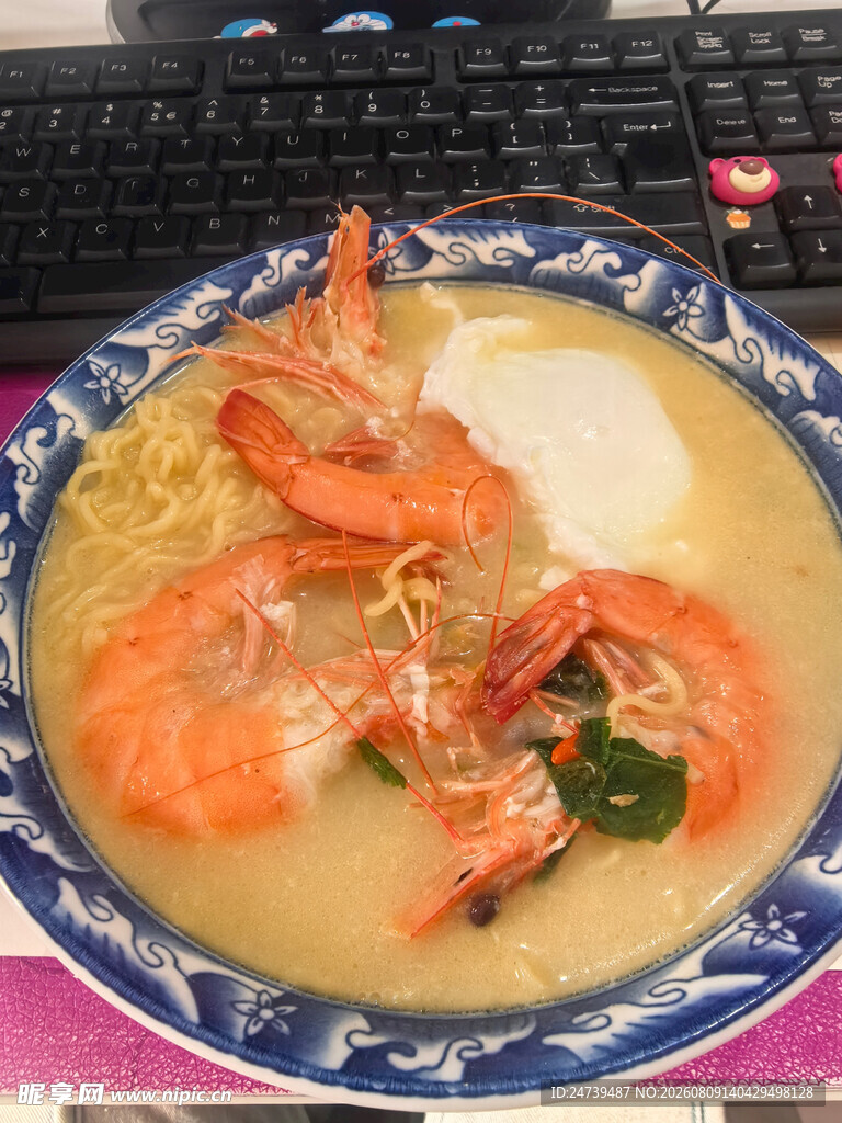 鲜虾拉面美食特写