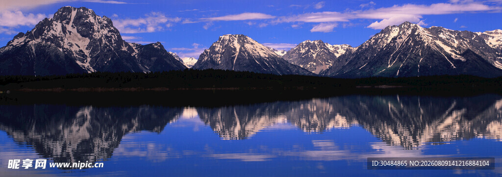壮丽山水湖景