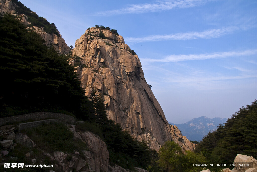 泰山天烛峰