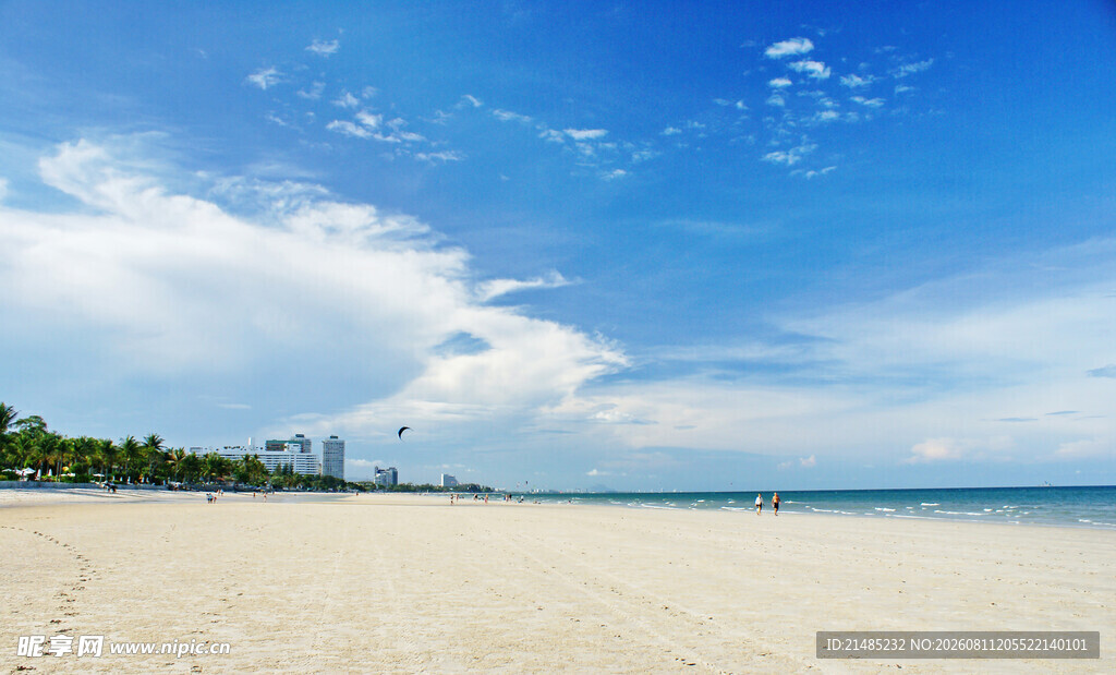 美丽海滨沙滩风景