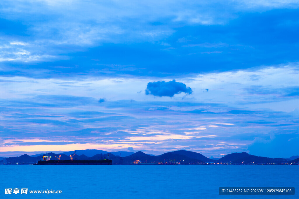 海边黄昏美景
