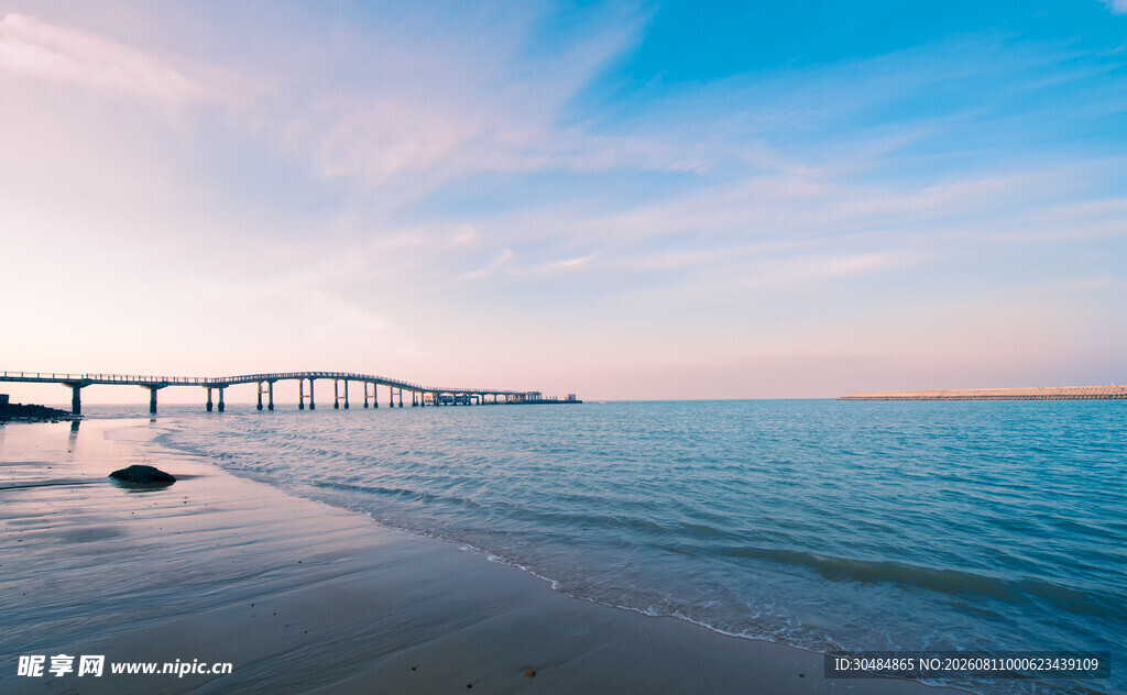 厦门海滨长桥美景
