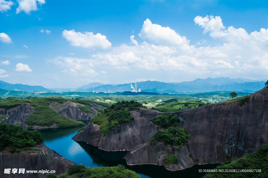 壮丽山水景观图