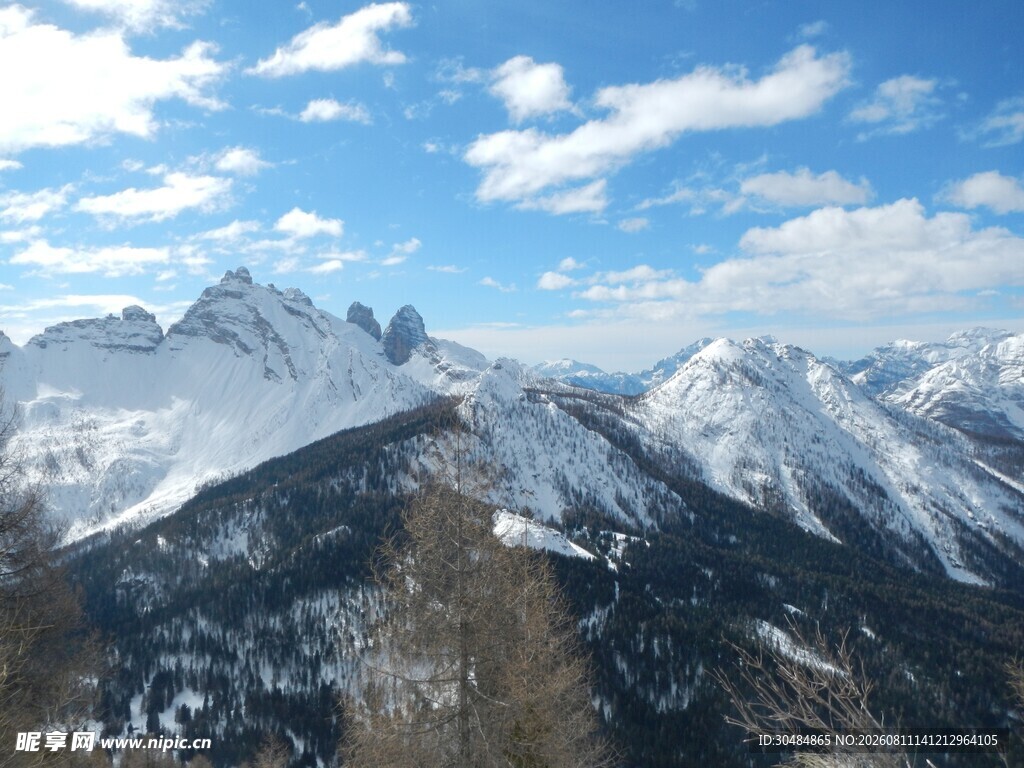 雪山壮丽风光