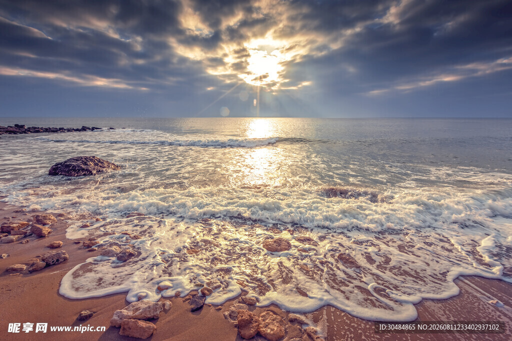 海边日出美景