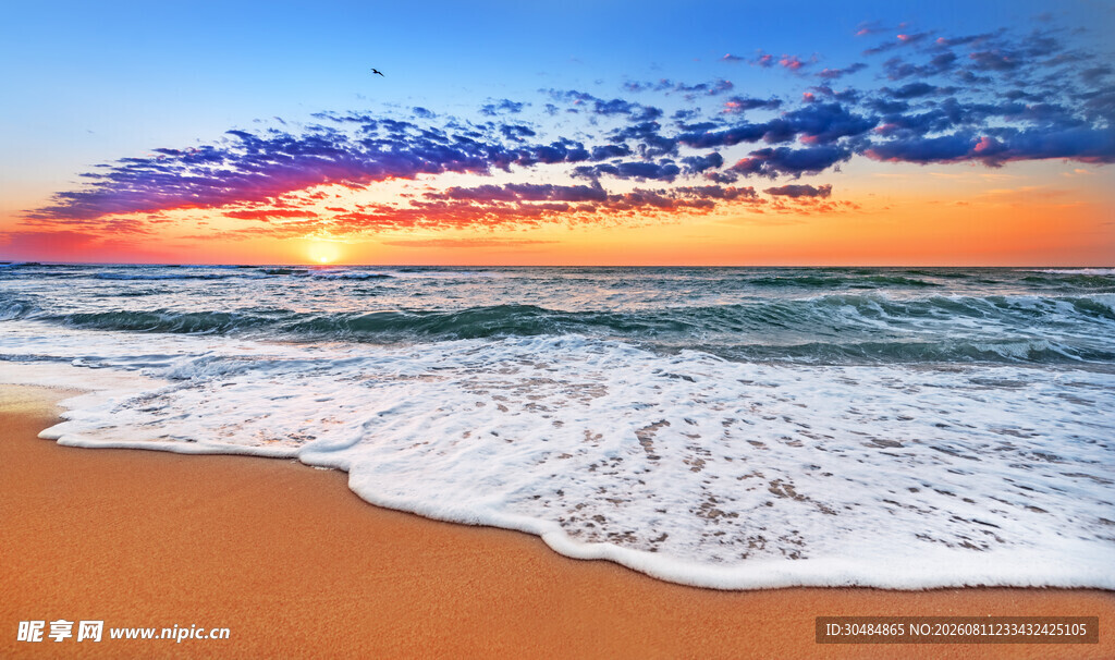 海边绚丽日落海浪美景