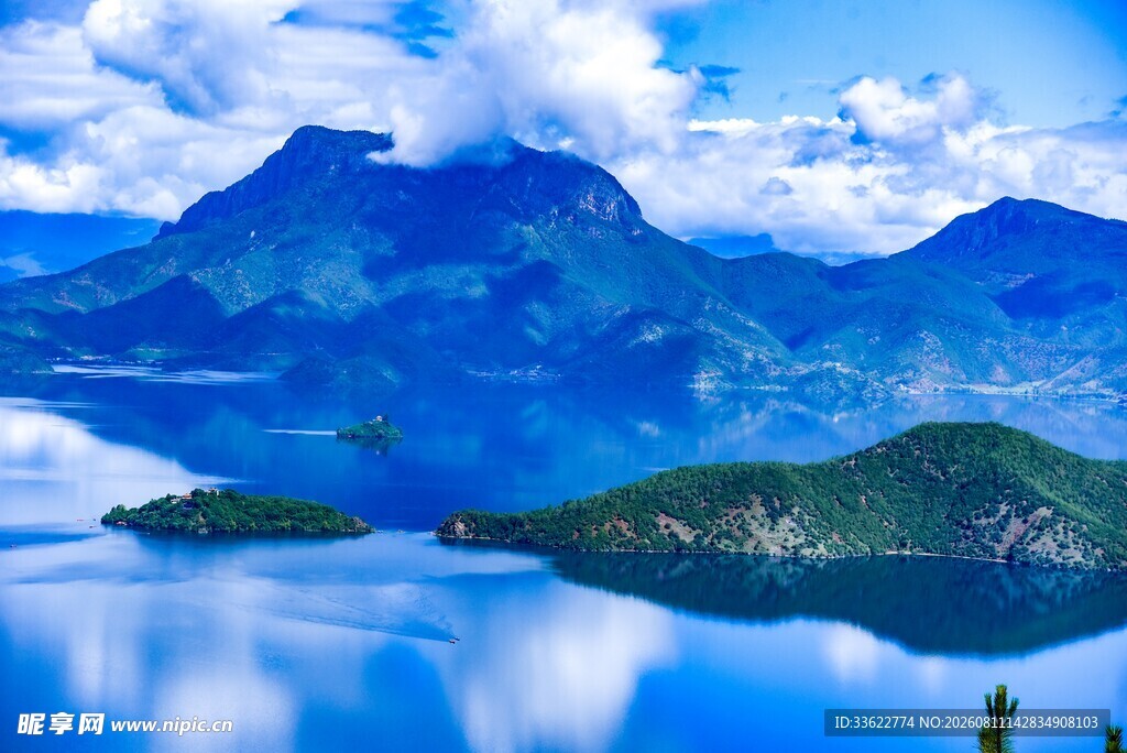 壮丽山水湖景风光图