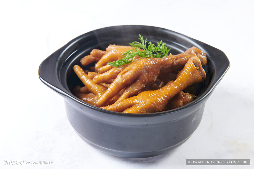 砂锅凤爪美味诱人
