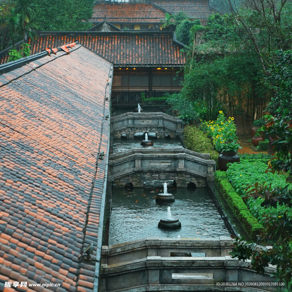 中式庭院水景与古建筑