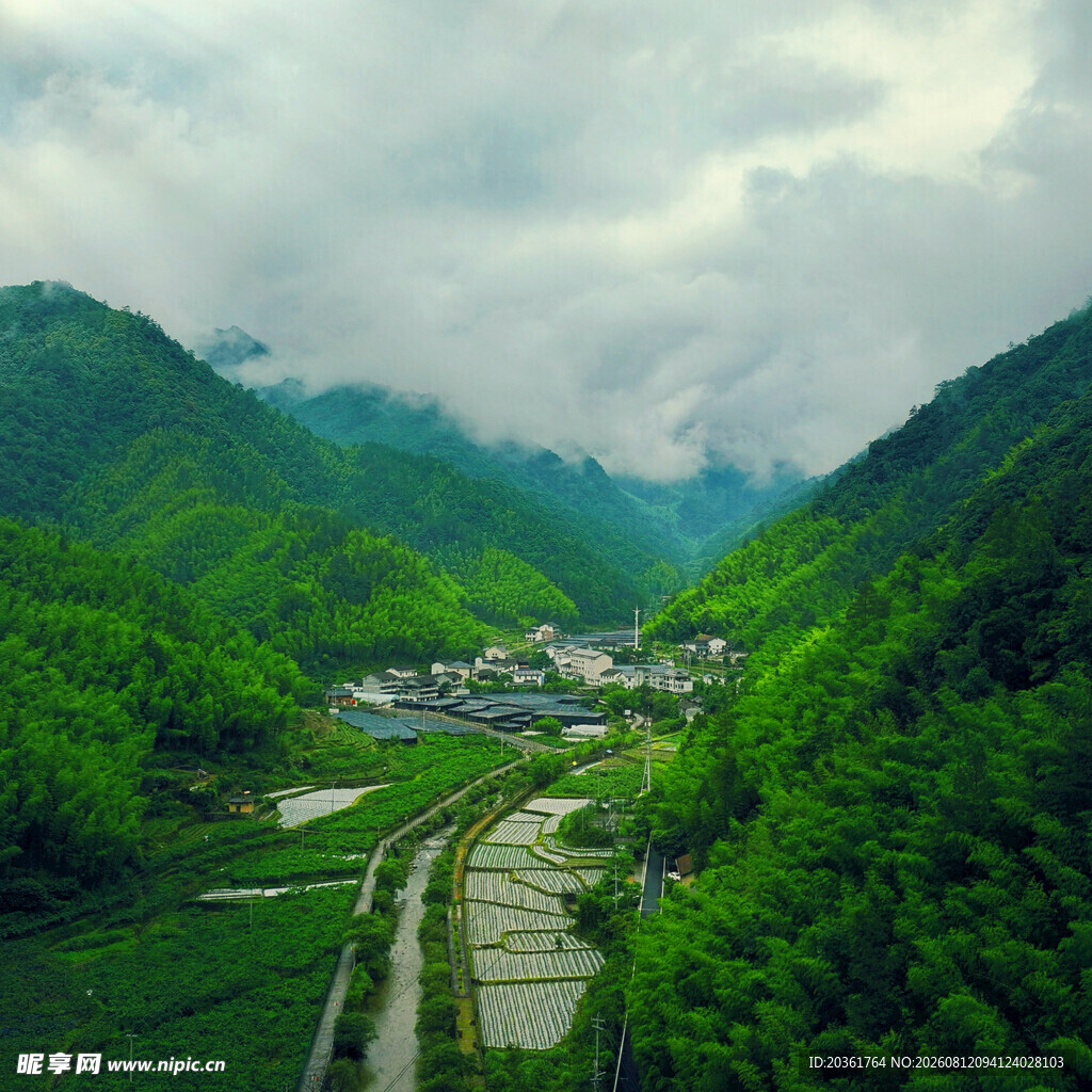 山间村落