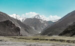 壮丽雪山山谷风景