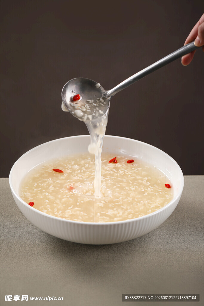 酒酿圆子