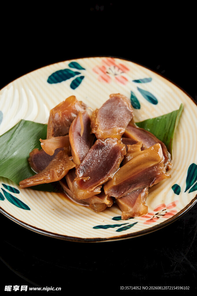 美味卤鸭胗摆盘精致