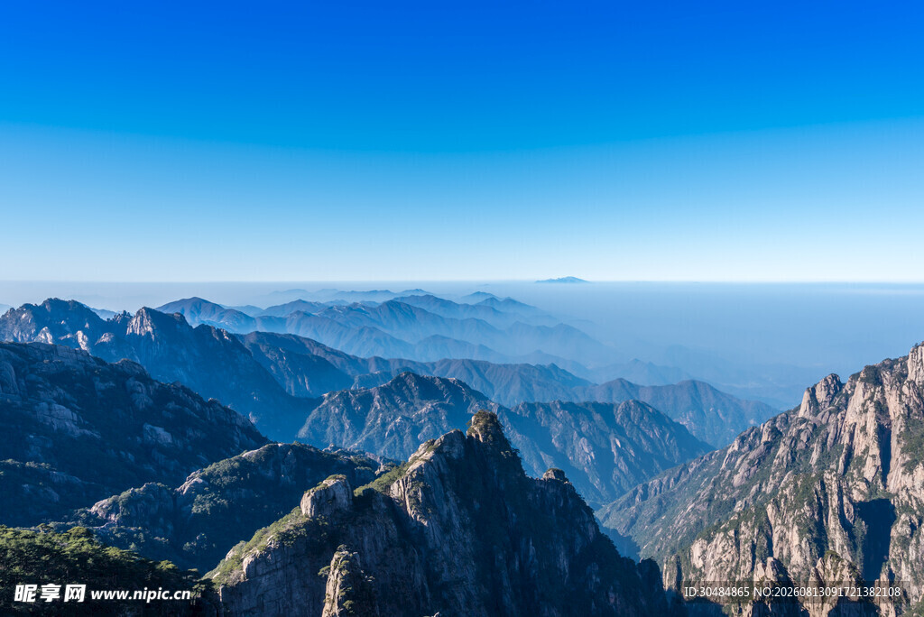 壮丽黄山蓝天美景