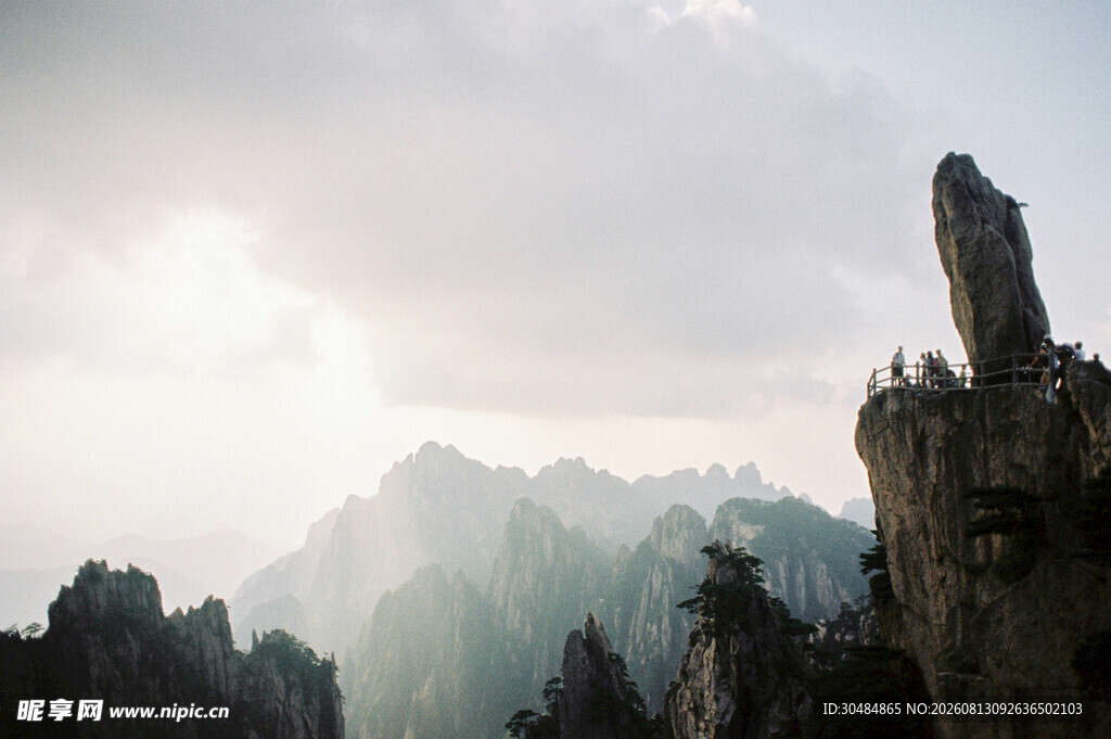 黄山奇峰