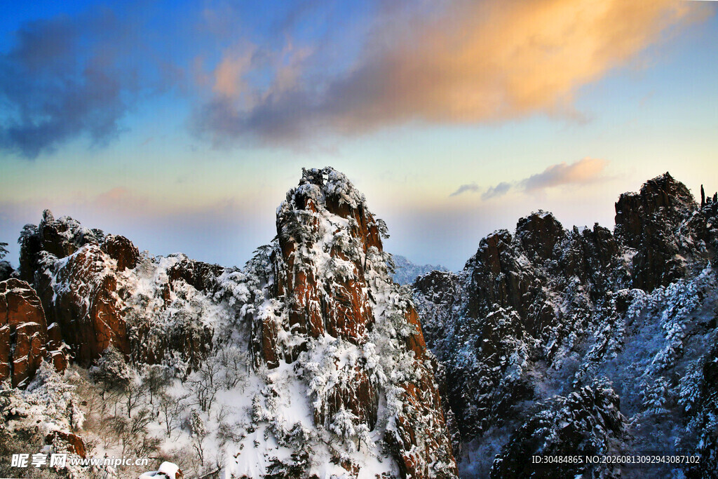 黄山壮丽自然景观