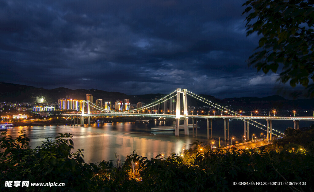 夜幕下的桥梁城市景观