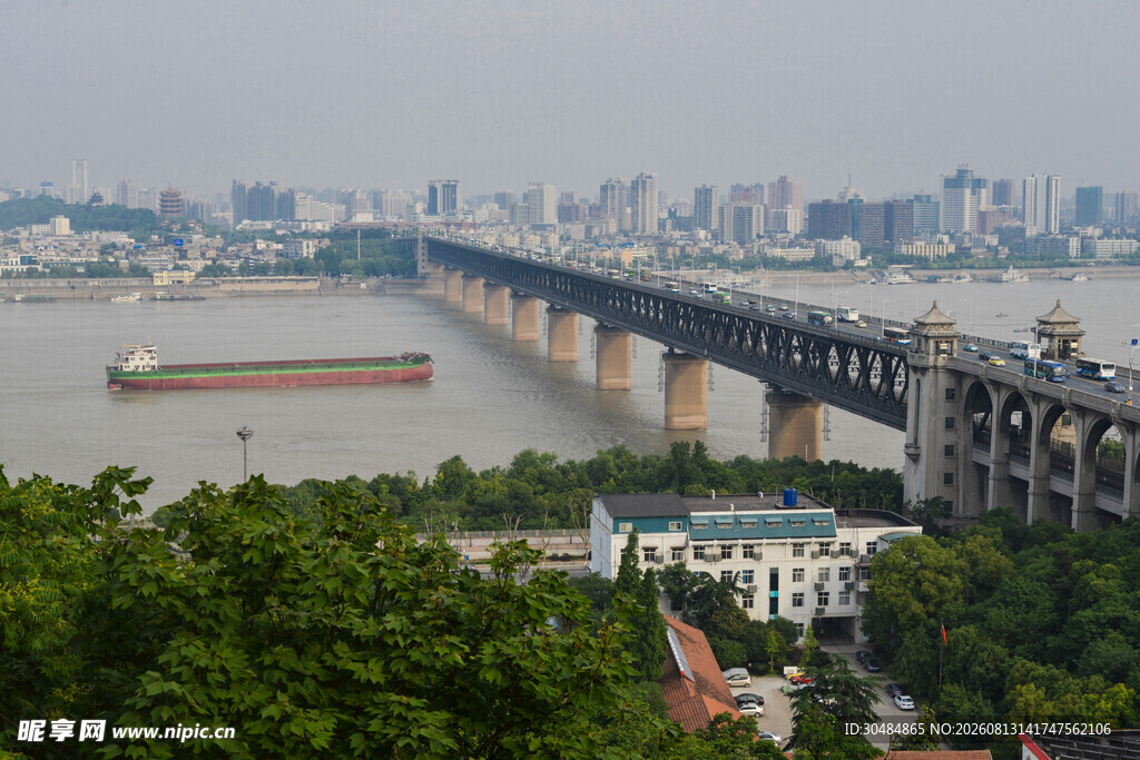 武汉长江大桥城市景观