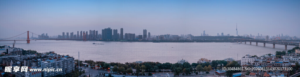 城市天际线景观