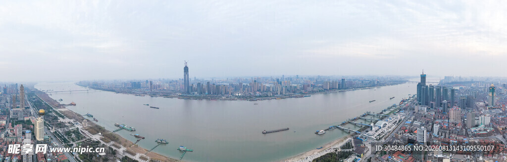 城市江景全景俯瞰