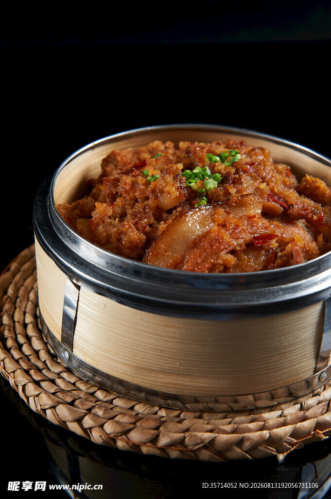 美味粉蒸肉诱人佳肴
